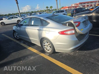 2016 Ford Fusion SE – miniatura 6