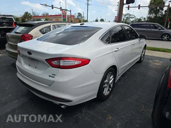 2016 Ford Fusion SE - miniatura 3