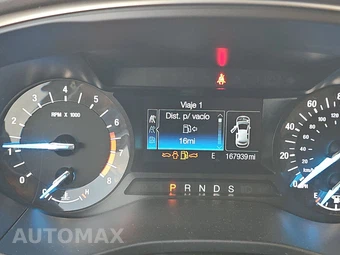 2016 Ford Fusion SE – miniatura 12