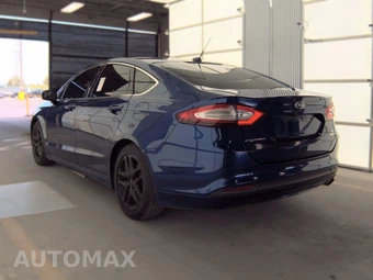 2016 Ford Fusion SE – miniatura 6
