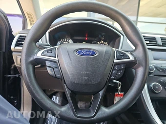2016 Ford Fusion SE – miniatura 10
