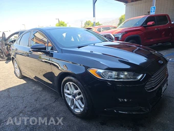2016 Ford Fusion SE – miniatura 3