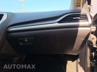 2016 Ford Fusion SE – miniatura 16