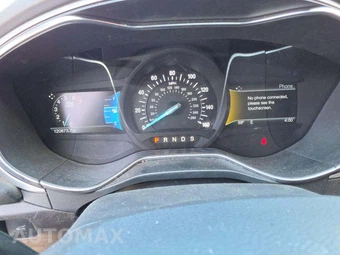 2016 Ford Fusion SE – miniatura 6