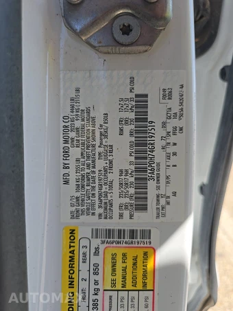 2016 Ford Fusion SE – miniatura 14