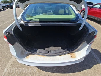 2016 Ford Fusion SE – miniatura 16