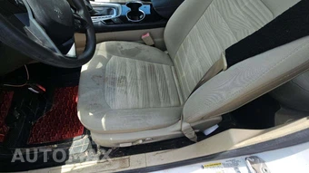 2016 Ford Fusion SE – miniatura 30