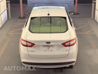 2016 Ford Fusion SE – miniatura 5