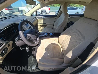 2016 Ford Fusion SE – miniatura 7