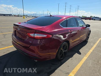 2016 Ford Fusion SE – miniatura 4