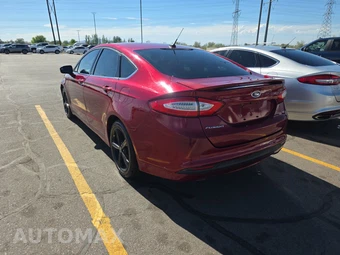 2016 Ford Fusion SE – miniatura 6