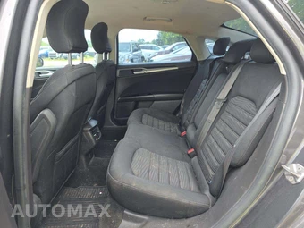 2016 Ford Fusion SE – miniatura 13