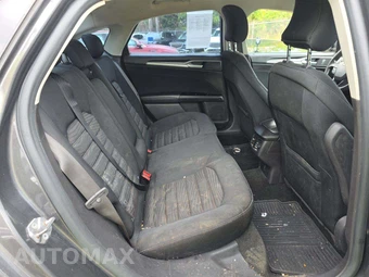 2016 Ford Fusion SE – miniatura 16