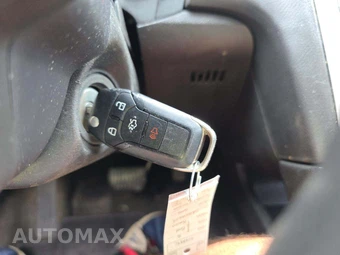 2016 Ford Fusion SE – miniatura 8