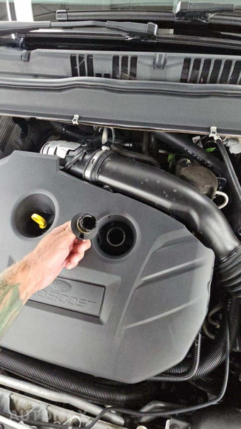 2016 Ford Fusion SE – miniatura 18