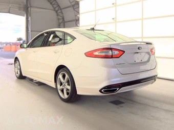 2016 Ford Fusion SE – miniatura 6