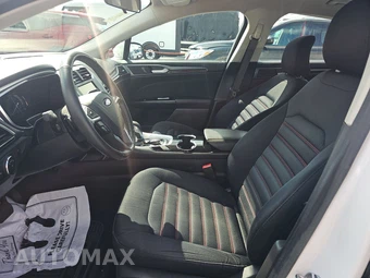 2016 Ford Fusion SE – miniatura 7