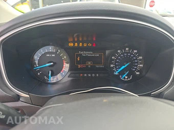 2016 Ford Fusion SE – miniatura 12