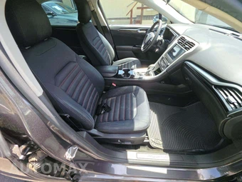 2016 Ford Fusion SE – miniatura 18