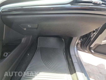 2016 Ford Fusion SE – miniatura 19