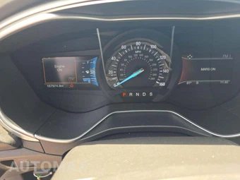 2016 Ford Fusion SE – miniatura 9