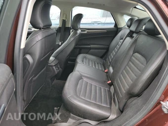 2016 Ford Fusion SE – miniatura 13
