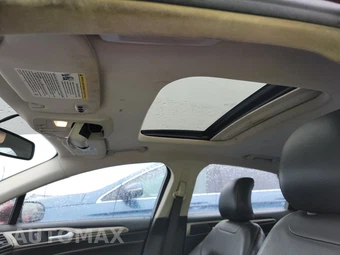 2016 Ford Fusion SE – miniatura 17