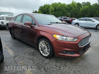 2016 Ford Fusion SE – miniatura 3