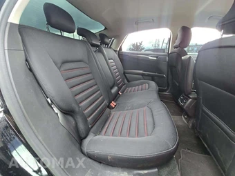2016 Ford Fusion SE – miniatura 16