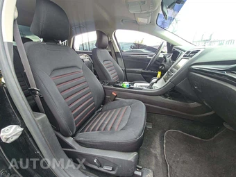 2016 Ford Fusion SE – miniatura 18