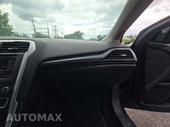2016 Ford Fusion SE – miniatura 19