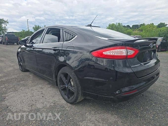 2016 Ford Fusion SE – miniatura 2
