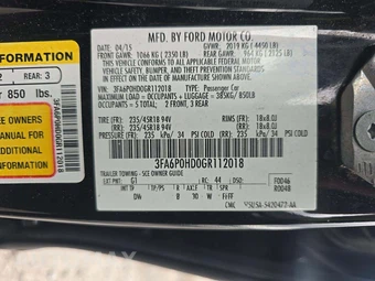 2016 Ford Fusion SE – miniatura 5