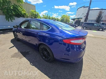 2016 Ford Fusion SE – miniatura 2