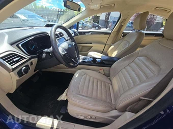 2016 Ford Fusion SE – miniatura 6