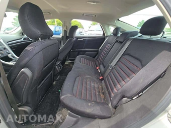 2016 Ford Fusion SE - miniatura 10