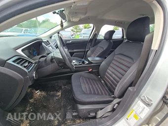 2016 Ford Fusion SE - miniatura 3