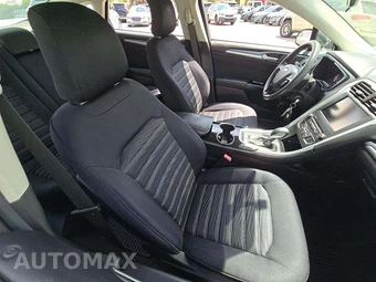 2016 Ford Fusion SE – miniatura 18