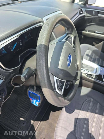2016 Ford Fusion SE – miniatura 21
