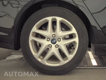 2016 Ford Fusion SE – miniatura 11