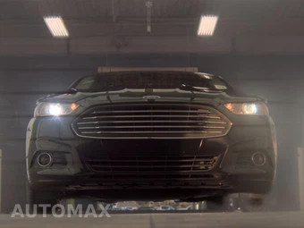 2016 Ford Fusion SE – miniatura 3