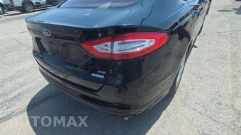2016 Ford Fusion SE – miniatura 44