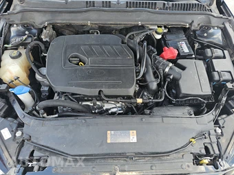 2016 Ford Fusion SE – miniatura 15
