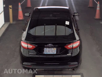 2016 Ford Fusion SE – miniatura 5