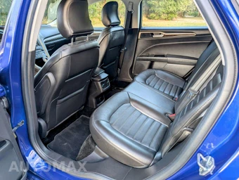 2016 Ford Fusion SE - miniatura 13