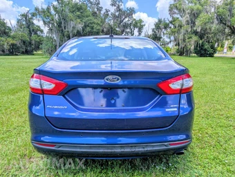 2016 Ford Fusion SE - miniatura 6