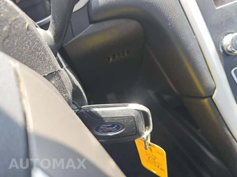 2016 Ford Fusion SE – miniatura 8