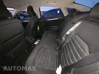 2016 Ford Fusion SE – miniatura 13