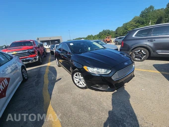 2016 Ford Fusion SE - miniatura 3