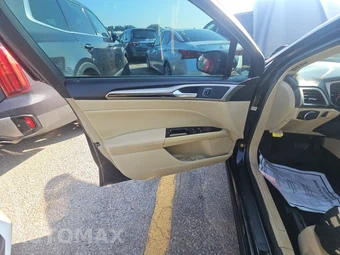 2016 Ford Fusion SE - miniatura 9
